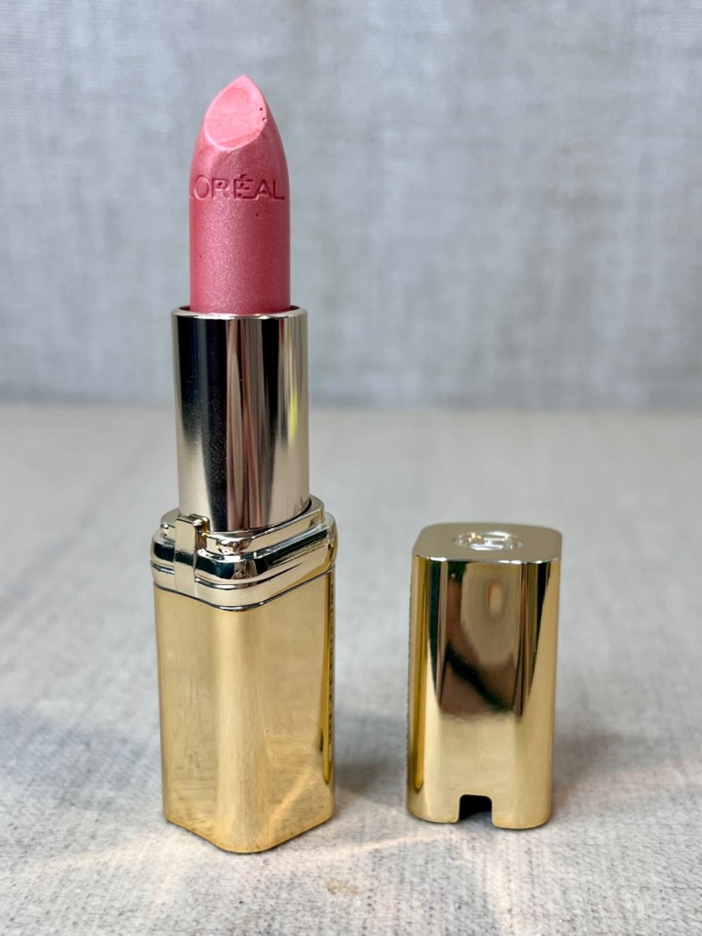 ❤️3 for $30❤️ L'Oreal Paris Colour Riche Lipstick in 140 Mauved